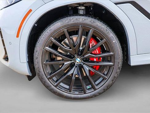 New 2027 BMW X6 xDrive40i w/ Executive Package AWD/4WD image 9