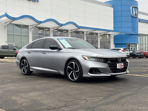 Used 2021 Honda Accord Sport image 2