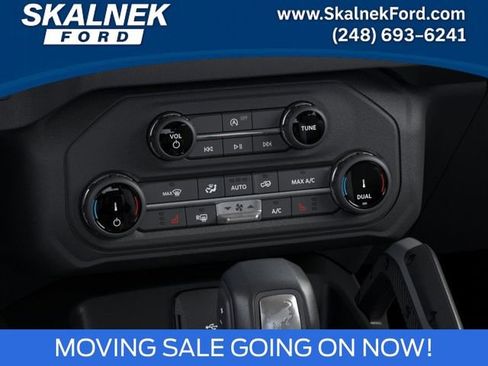 New 2025 Ford Bronco Badlands w/ Sasquatch Package AWD/4WD image 16