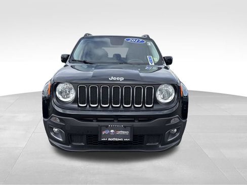 Used 2017 Jeep Renegade Latitude AWD/4WD image 2