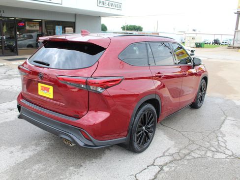 Used 2023 Toyota Highlander XSE FWD image 54