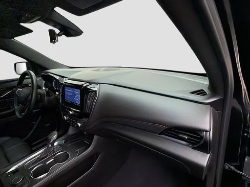 Used 2023 Chevrolet Traverse RS FWD image 31