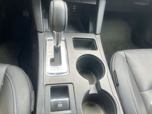 Used 2017 Subaru Legacy 2.5i Limited w/ Popular Package #4 AWD/4WD image 22