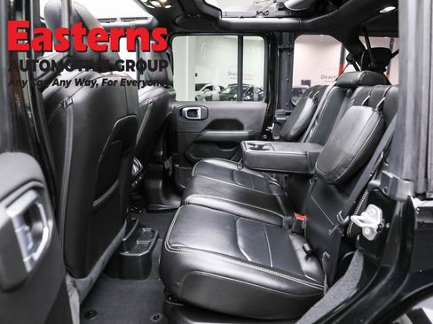 Used 2021 Jeep Wrangler Unlimited Sahara w/ Cold Weather Group AWD/4WD image 24