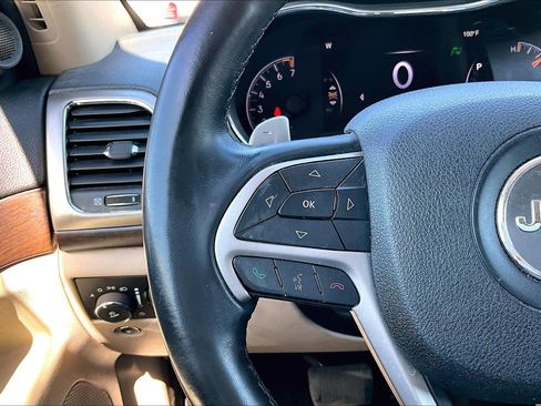 Used 2014 Jeep Grand Cherokee Laredo AWD/4WD image 19