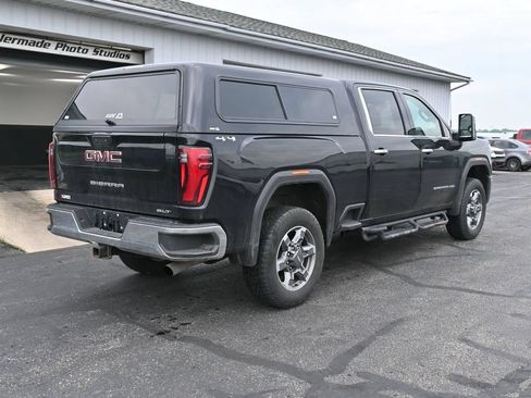 Used 2025 GMC Sierra 2500 SLT w/ SLT Convenience Package AWD/4WD image 6