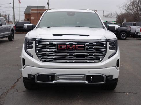 Used 2022 GMC Sierra 1500 Denali AWD/4WD image 6