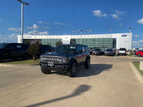 Certified 2025 Ford Bronco Badlands AWD/4WD image 34