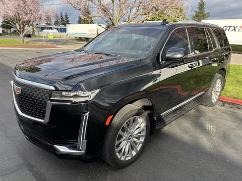 Used 2021 Cadillac Escalade Premium Luxury w/ LPO, Illumination Package AWD/4WD image 6