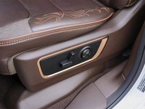 Used 2025 RAM 1500 Limited image 11