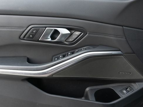 Used 2024 BMW M3 Competition w/ Executive Package image 31