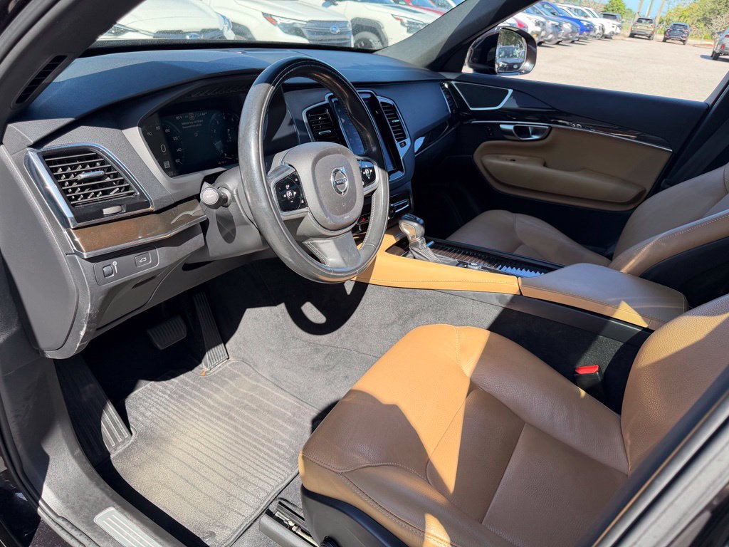 Used 2018 Volvo XC90 T5 Momentum w/ Convenience Package FWD image 23