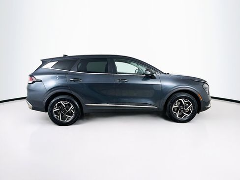 Used 2025 Kia Sportage LX image 10