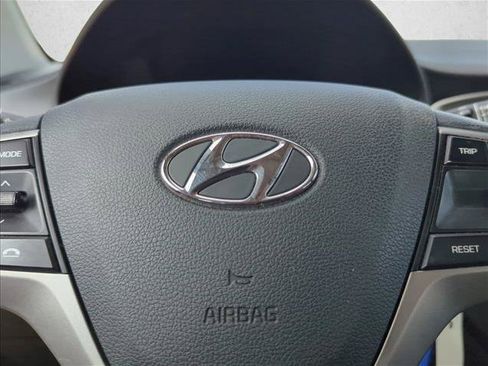 Used 2019 Hyundai Accent SE FWD image 24