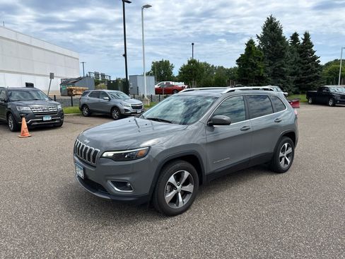 Used 2020 Jeep Cherokee Limited AWD/4WD image 3
