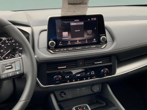 New 2026 Nissan Rogue SV image 8