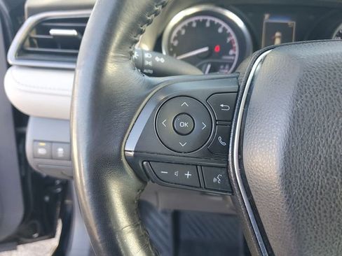 Used 2019 Toyota Camry SE image 23