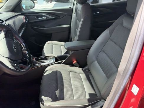 Used 2022 Chevrolet TrailBlazer RS image 5