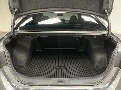 Used 2024 Nissan Altima 2.0 SR FWD image 26