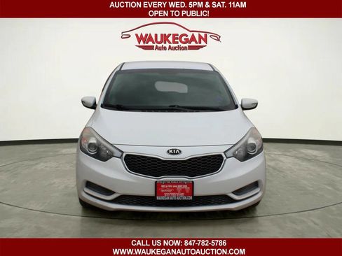Used 2014 Kia Forte LX w/ Popular Package FWD image 2