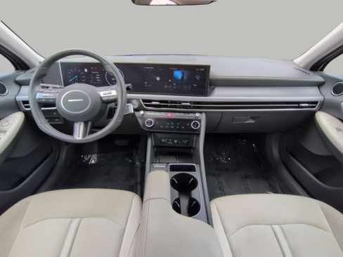 Used 2025 Hyundai Sonata SEL FWD image 4