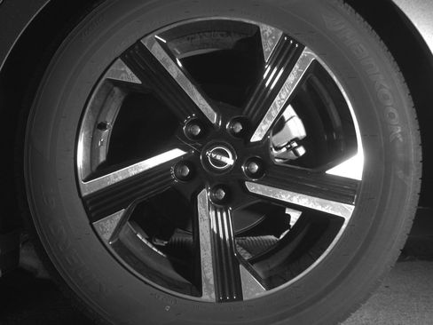 Used 2025 Nissan Sentra SV image 14