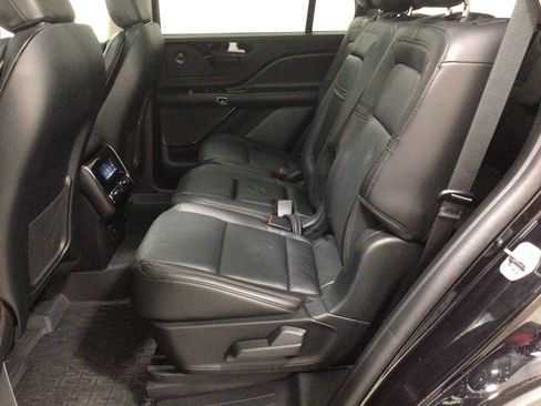 Used 2021 Lincoln Aviator Reserve w/ Elements Package Plus image 26