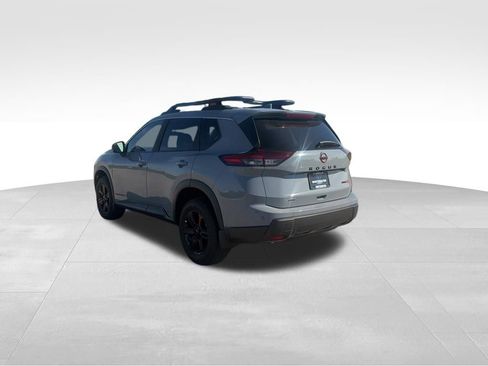 Used 2025 Nissan Rogue SV AWD/4WD image 12