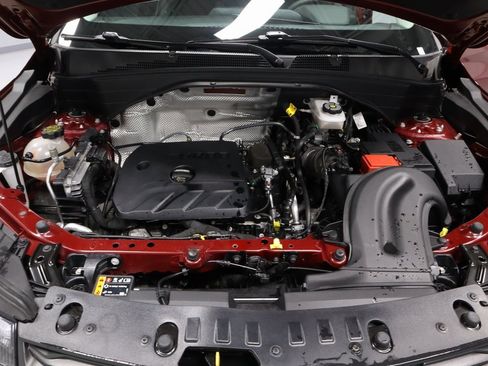 Used 2025 Chevrolet TrailBlazer LT w/ Driver Confidence Package image 14