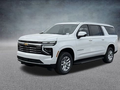 New 2026 Chevrolet Suburban LT image 7