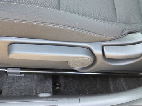 New 2026 Hyundai Kona SE FWD image 19