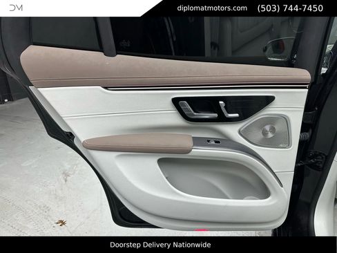 Used 2023 Mercedes-Benz EQS 580 4MATIC SUV image 27