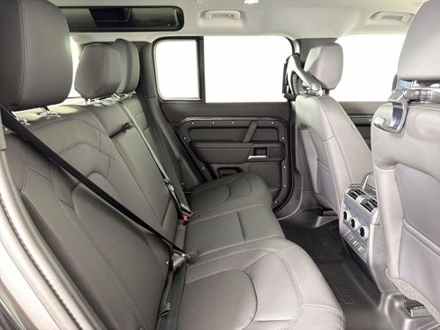 New 2026 Land Rover Defender 110 S image 31