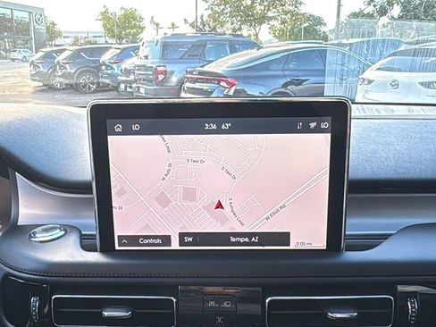 Used 2023 Lincoln Aviator Standard w/ Class IV Trailer Tow Package image 15