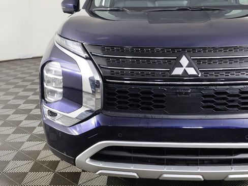 Used 2024 Mitsubishi Outlander SE image 14