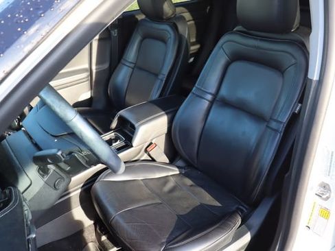 Used 2022 Lincoln Corsair Reserve w/ Sport Package AWD/4WD image 6