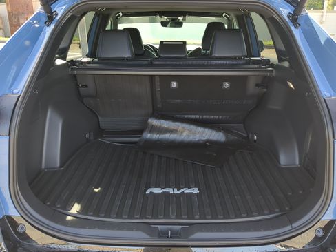 Used 2024 Toyota RAV4 XSE w/ Weather Package AWD/4WD image 11