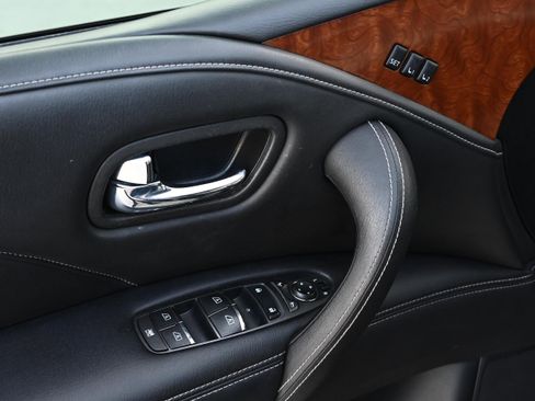 Used 2018 INFINITI QX80 2WD w/ Driver Assistance Package image 28