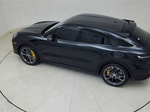 Used 2024 Porsche Cayenne Turbo GT image 82