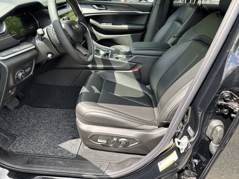 New 2026 Jeep Grand Cherokee Limited AWD/4WD image 9