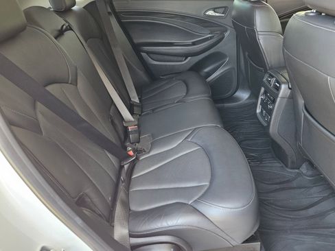 Used 2019 Buick Envision Essence AWD/4WD image 26