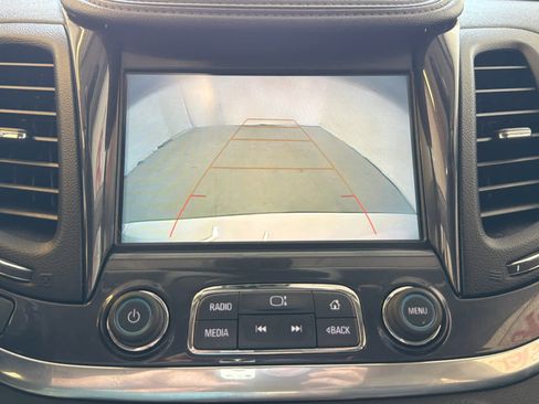 Used 2020 Chevrolet Impala LT FWD image 43