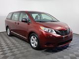 Used 2015 Toyota Sienna L image 3