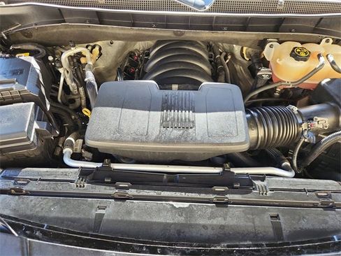 Used 2021 Chevrolet Tahoe Z71 image 30