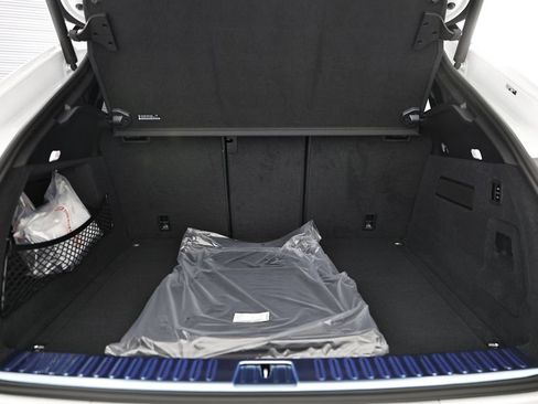 New 2026 Porsche Cayenne GTS AWD/4WD image 31