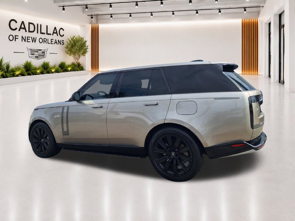 Used 2025 Land Rover Range Rover SE AWD/4WD image 5
