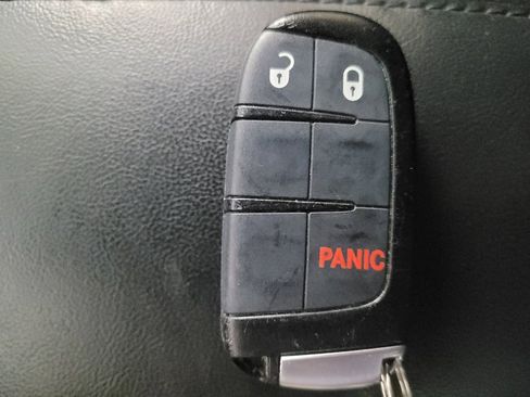 Used 2016 Jeep Grand Cherokee Laredo w/ Quick Order Package 23E RWD image 32