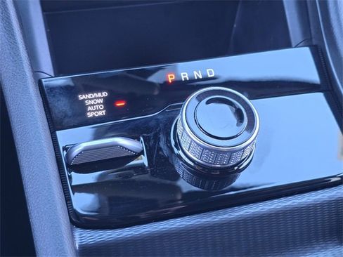 New 2025 Jeep Grand Cherokee L Limited image 12