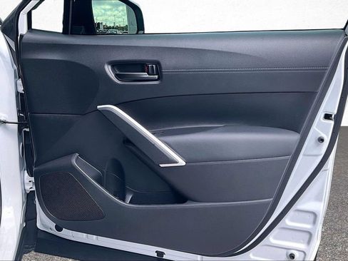 Certified 2024 Toyota Corolla Cross LE FWD image 31