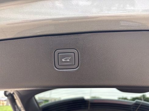 Used 2023 Chevrolet Blazer LT w/ Convenience Package FWD image 19